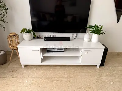 Tv unit