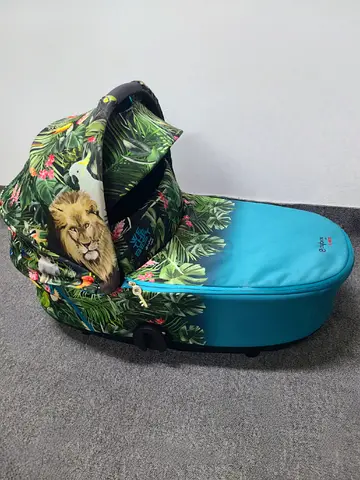Cybex We The Best MIOS Lux Carry Cot DJ Khaled jungle-themed design  Good condition