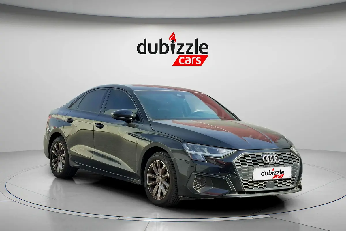 Audi A3 2022 — photo 1 of 13