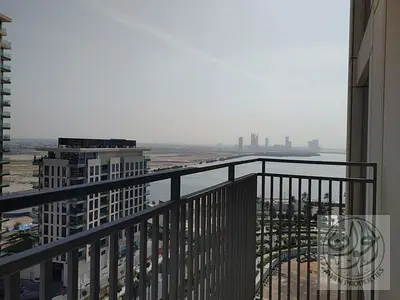 Middle Floor Unfurnished 2 Bed Ready to Movein