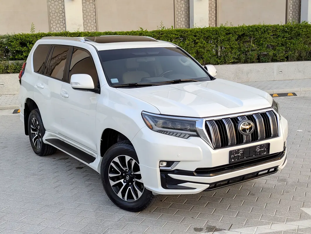 Toyota Prado 2020 — photo 1 of 20