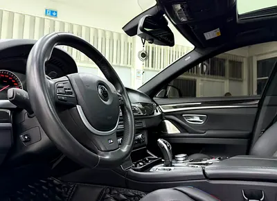 2012 BMW 5-SERIES 缩略图 10