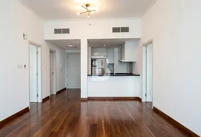 UPGRADED APARTMENT I SPACIOUS I PERFECT CONDITION