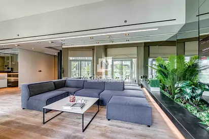 Fully Upgraded | Designer Apt | Opera View