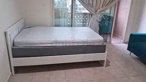 AVAILABLE MASTER BEDROOM WITH BALCONY IN EWAN RESIDENTS