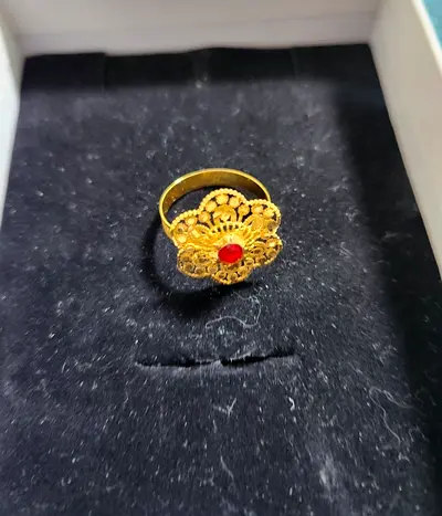 Stunning 21k Gold Ring - 2.0 gram (Selling at Gold Rate)