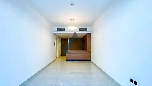 Bright 2 Bedroom + Study | Well Maintained