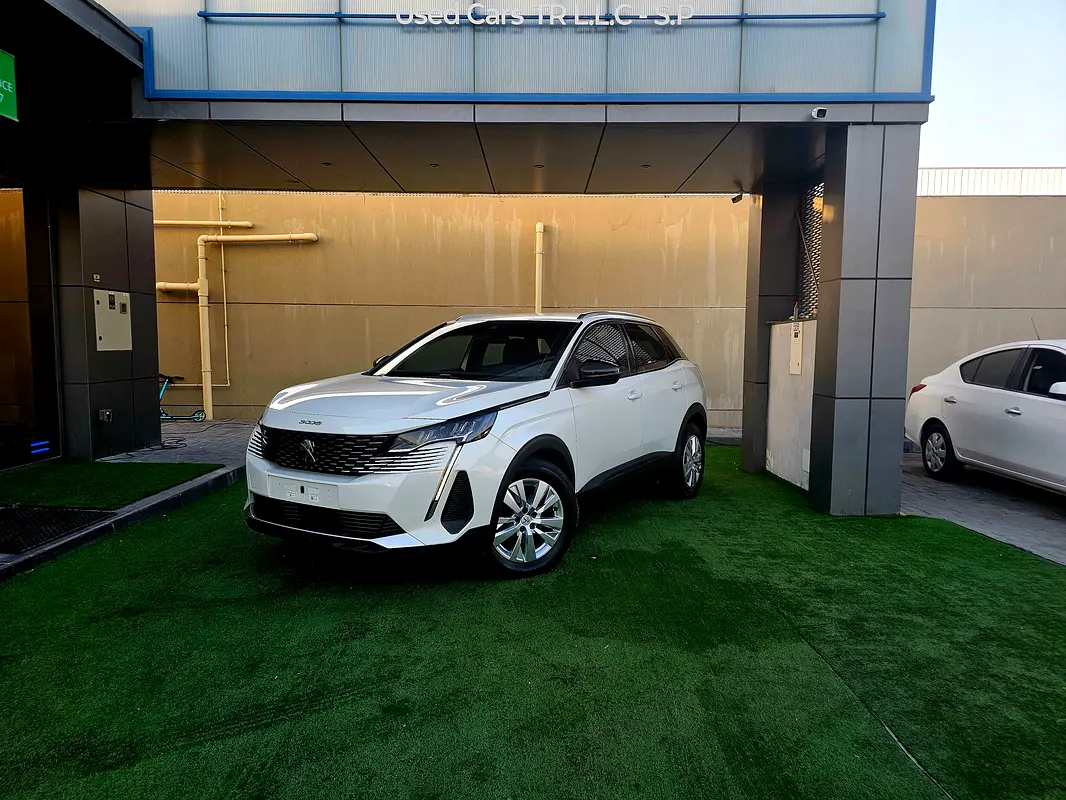 Peugeot 3008 2023 — photo 1 of 20