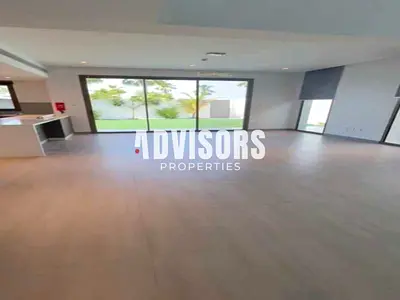 Villa SR-M | Modern Lifestyle || 4BR+M+D ||