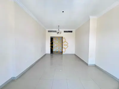 Spacious 3BHK Luxury Stay with Balcony and Free Parking