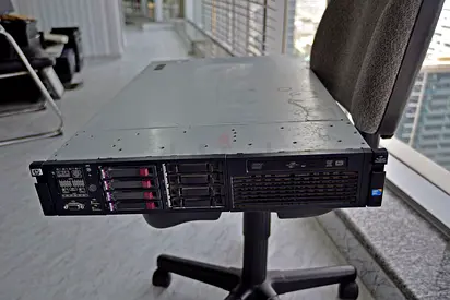 Rackmount 2U Server - HP ProLiant (with multiple hot-swap bays)