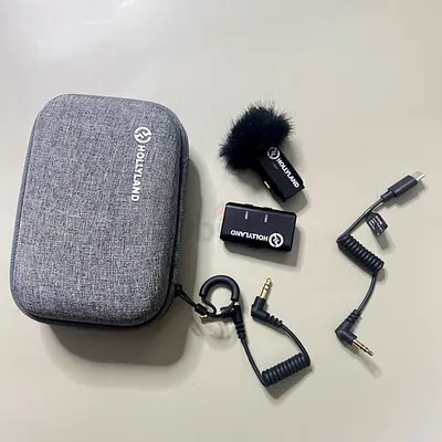 Hollyland Wireless Lavalier Microphone Kit with Carry Case (Used)