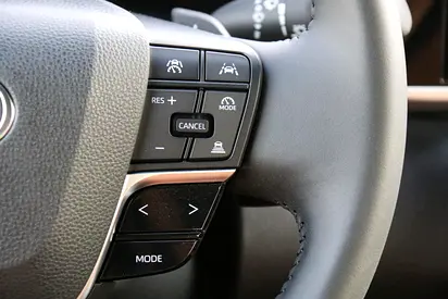 صورة 12 لـ 2025 Toyota CAMRY