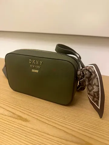 SLING PURSE