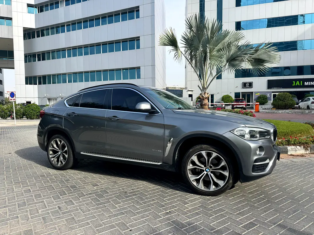 BMW X6 2015 — photo 1 of 12