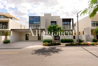 Amazing Community | Spacious | Modern Layout