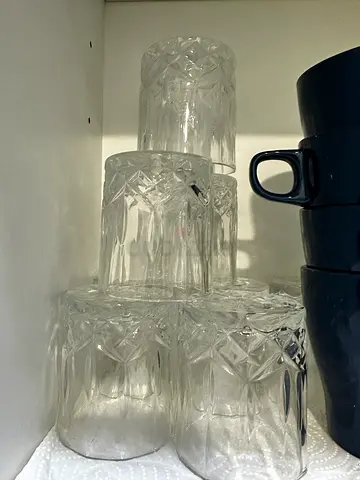 Cups and mugs
