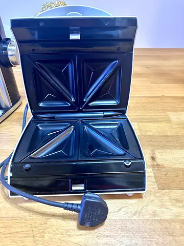 Panasonic NF-GW1 sandwich maker