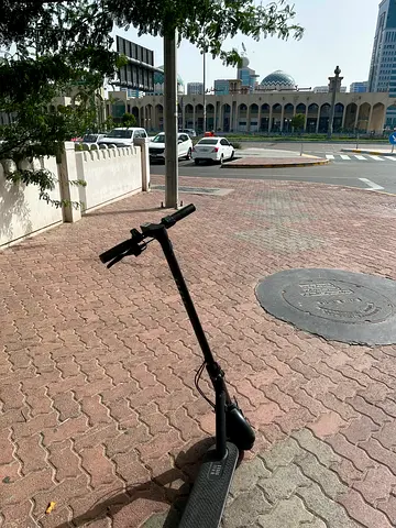 Electric scooter in good working condition 20km with ful charge