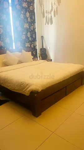 🏡 Master Bedroom Available | Jumeirah Garden City (Trade Center Area)