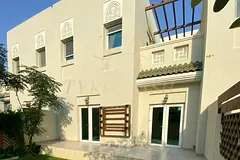Single Row Villa | Park Backing | Walk to Metro