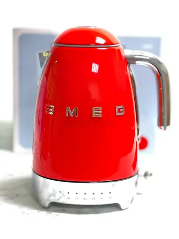 Smeg kettle red colour