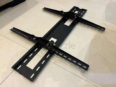 Universal Full-Motion TV Wall Mount Bracket