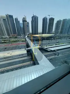 gas free 1b/r in front of the metro station with parking space with balcony