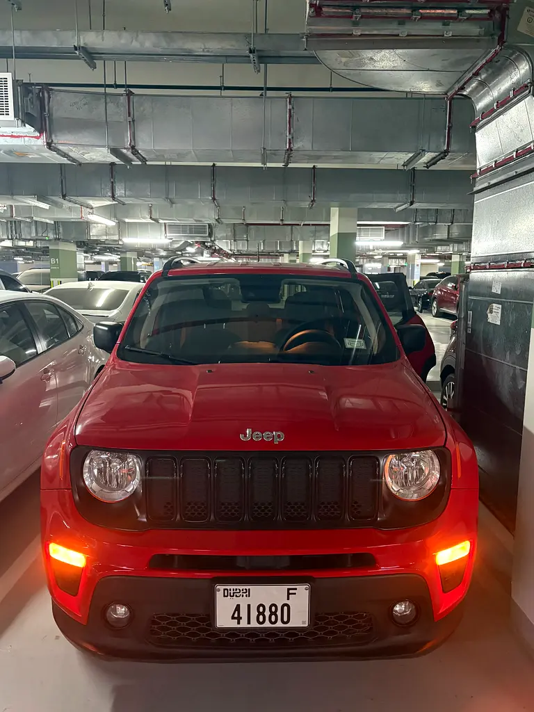Jeep Renegade 2021 — photo 1 of 5