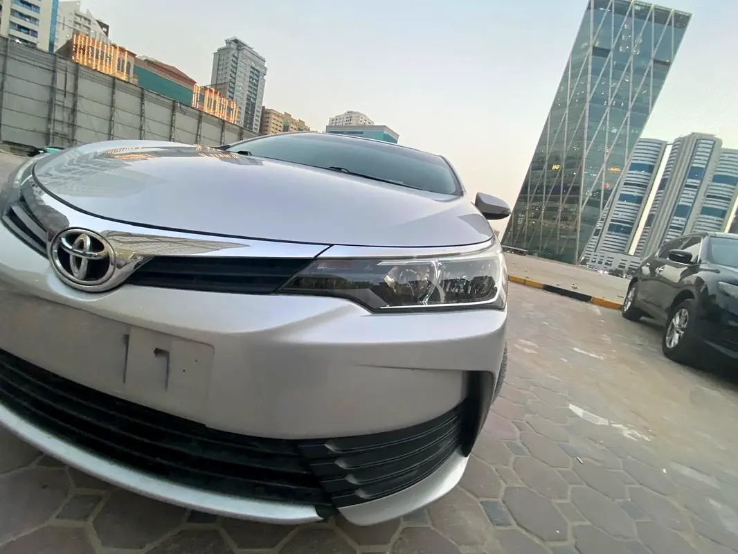Toyota Corolla 2019 — photo 1 of 11