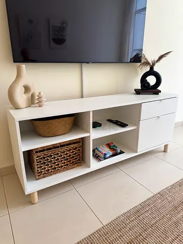 IKEA TV Bench / TV Unit – White – 176x37x50 cm