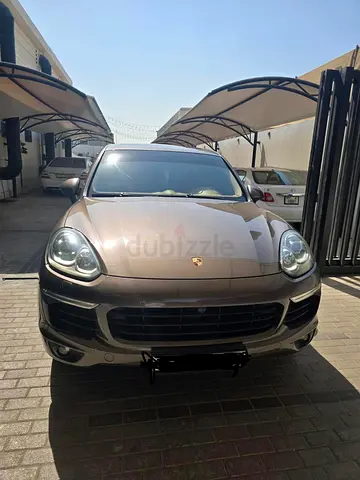 Pristine Porsche Cayenne S 2016 | GCC Specs | Low Mileage