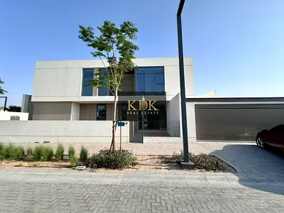 Luxury 5-Bedroom Villa + Maid’s Room | 7 Bathrooms | Corner Unit | Separate Entrance