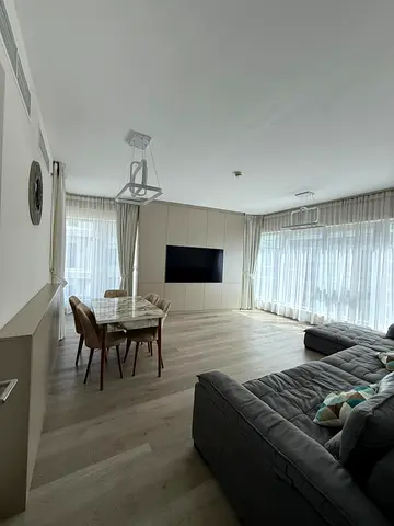 Available! Spacious Unit! Great Layouts!