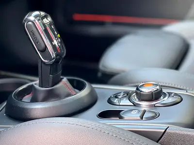 2021 MINI COOPER photo 10