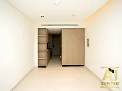 Unfurnished Studio | Balcony | Fitted Kitchen