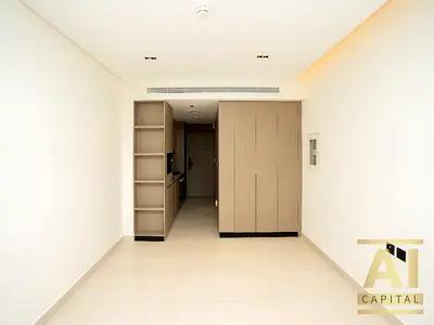 Unfurnished Studio | Balcony | Fitted Kitchen