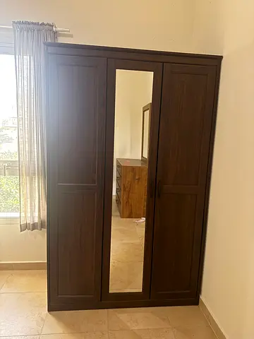 Large Storage Cabinet with Mirror – Very Good Condition