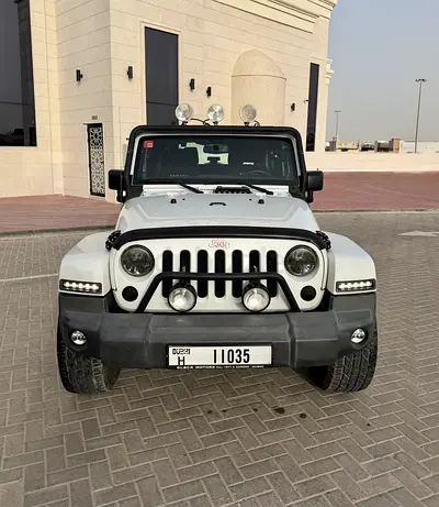 Jeep Wrangler Sahara 2013 GCC original paint 2 key