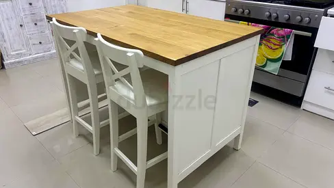 IKEA Kitchen Island  Offwhite/Oak  Bought Dhs 1495 Selling Dhs 800 Please whatsup