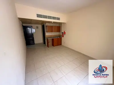 Largest studio apartment in Al Butinah, Sharjah - Second occupant - Central air conditioning and gas - Large area for annual rent - Free maintenance -