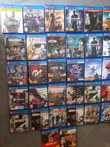 Ps4 Games Cds All 750 Aed