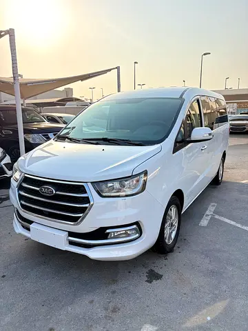 JAC M4 Passenger Van GCC Specs Model 2021 Good Condition 9Seat first owner originalpaint 139,000km