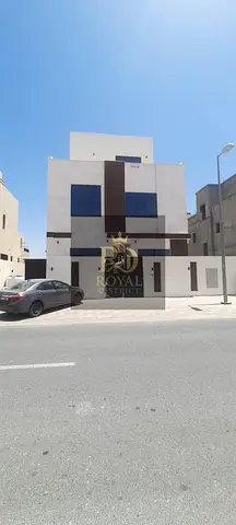 Luxury Villa for Sale in Al Hoshi | Prime Location at the Entrance of the Area | Opposite Shops & Close to the Main Road and Bridge