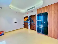 Best offer 5bhk townhouse for rent just 155k
