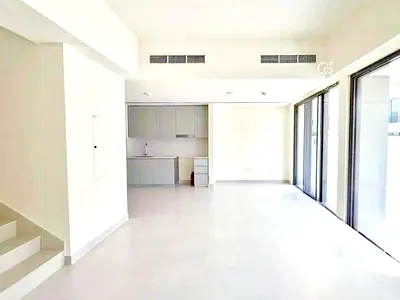 Single Row | Brand New | Near Sports Court