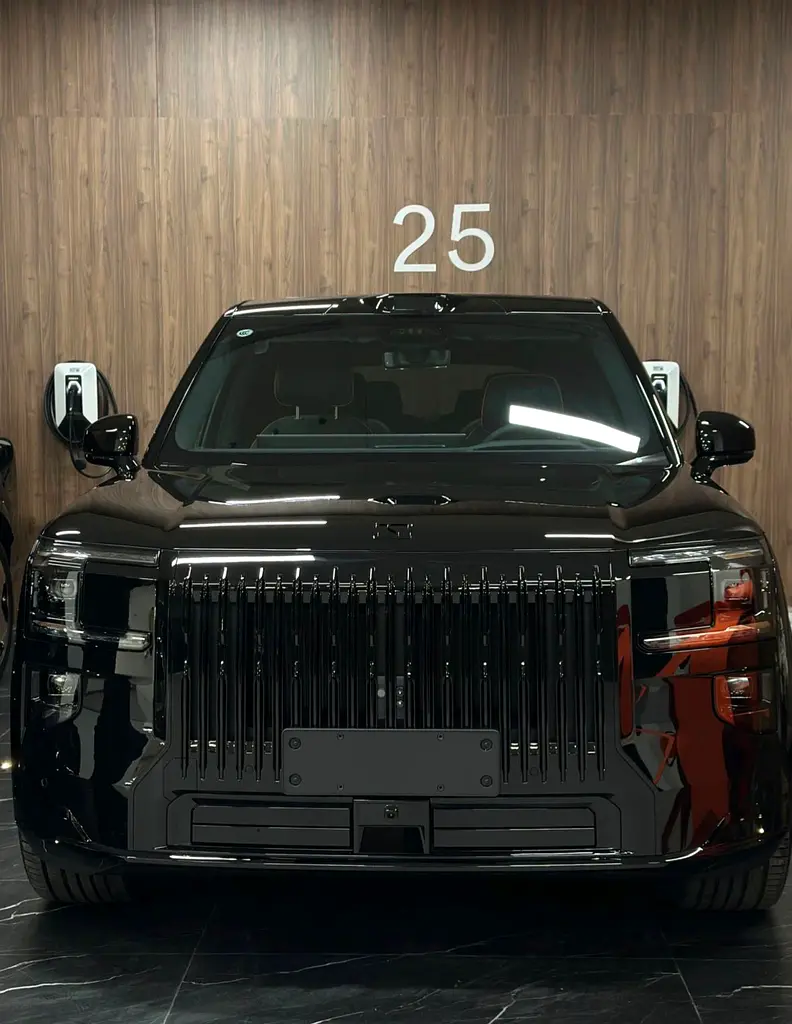 Zeekr 9X 2026 — photo 1 of 11