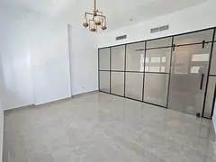 Fully Upgraded 1 Bed (Converted to 2 Rooms) | 2 Baths | Car Park