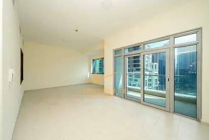 Mid Floor | Great Location | Community View