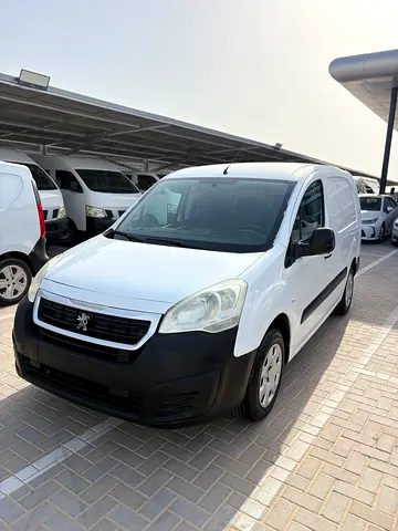 Peugeot Partner Van Short Body Model 2019 GCC Specs Good condition first Owner 119,000 km